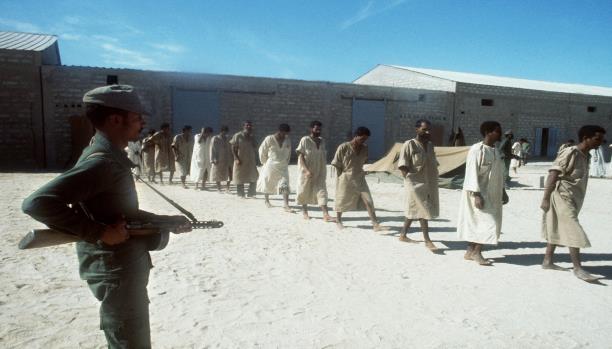 صورة أرشيفية لسجناء من البوليساريو  في موريتانيا (فرانس برس)