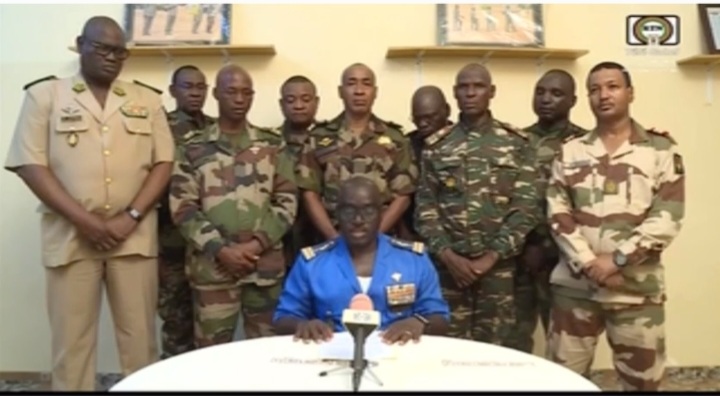 صورة جماعية للمجلس العسكري الحاكم فى النيجر 