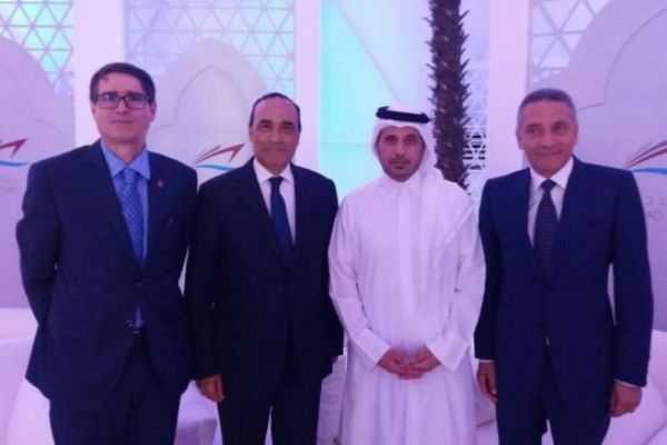رئيس الحكومة ووزير الداخلية القطري لدى استقباله رئيس مجلس النواب المغربي ووزير التجارة والصناعة وسفير المغرب لدى الدوحةً    . إيلاف