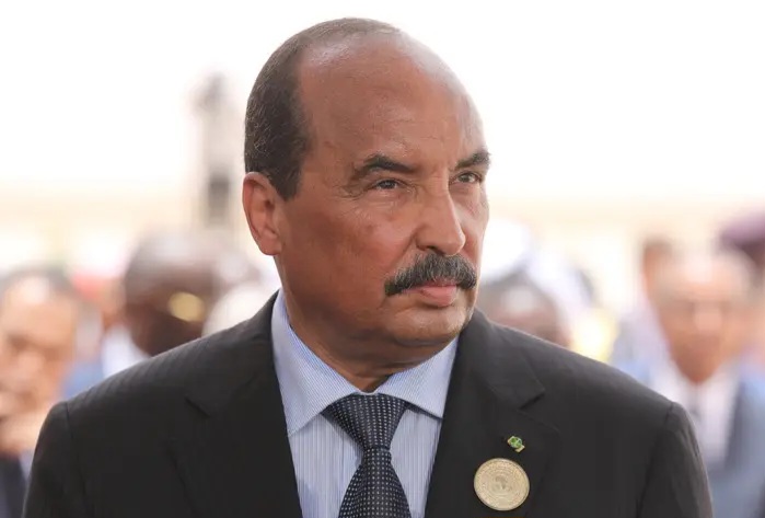 ولد عبد العزيز يراسل ولد الغزوانى بشأن حالته الصحية