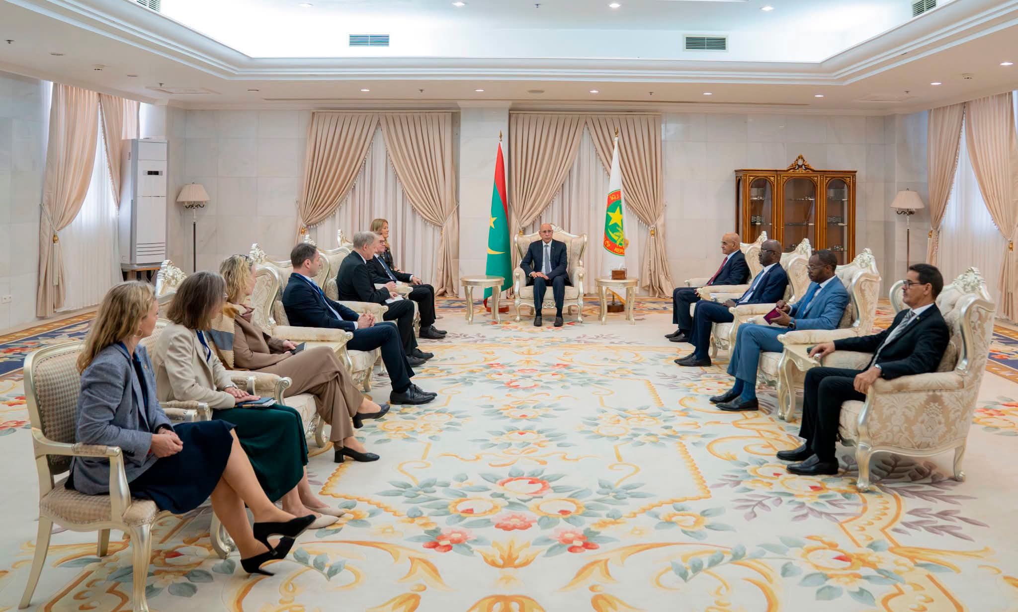 رئيس الجمهورية يستقبل وزير خارجية ألمانيا و يجرى معه مباحثات